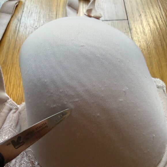 Olga Size 36DD Beige Butterscotch Lavish Lift Lace Trim Padded Underwire Bra - Picture 8 of 15